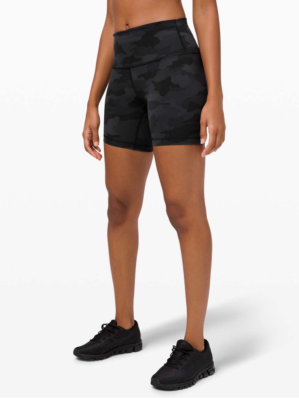 Lululemon Wunder Train High-Rise Short 6"
Heritage Camo Deep Coal Multi - Size 6